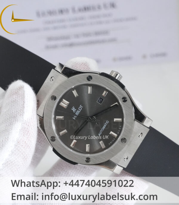 Classic Fusion 45 mm - Grey Dial - Rubber Strap - Image 10