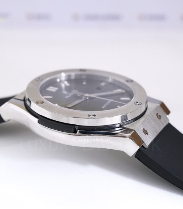 Classic Fusion 45 mm - Grey Dial - Rubber Strap - Image 5