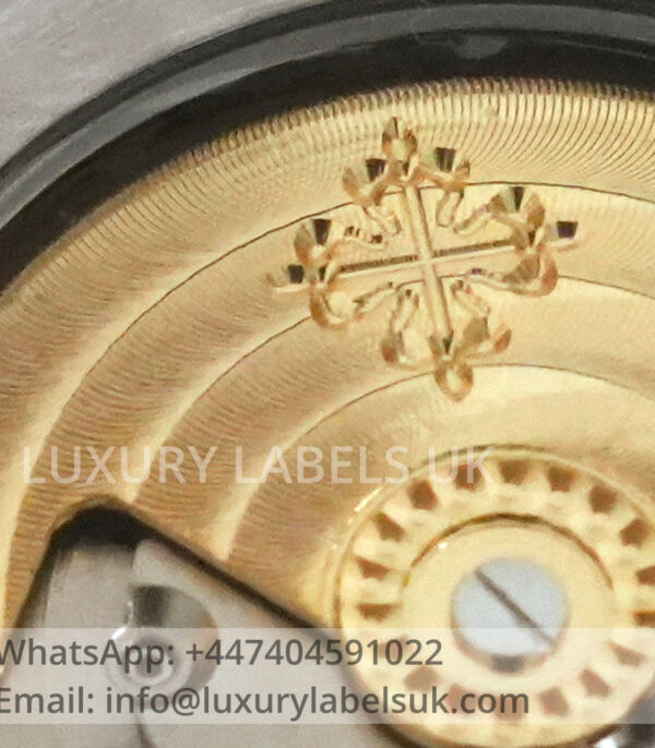 Nautilus 5711 - Brown Dial - Rose Gold - Image 10